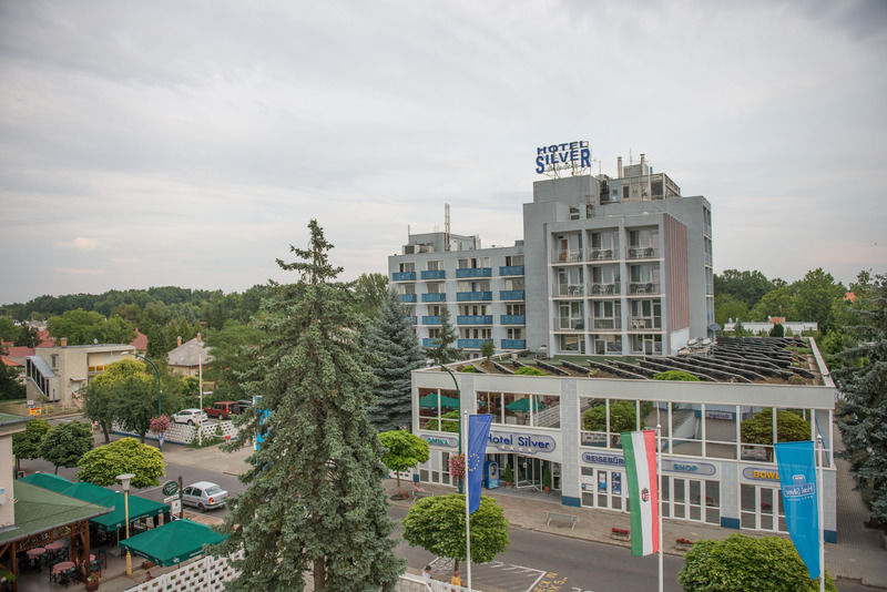 Hotel Silver Hajduszoboszlo Exterior photo